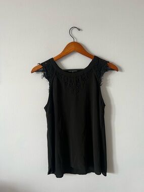 41 Hawthorn Black Lace-Trim Sleeveless Blouse